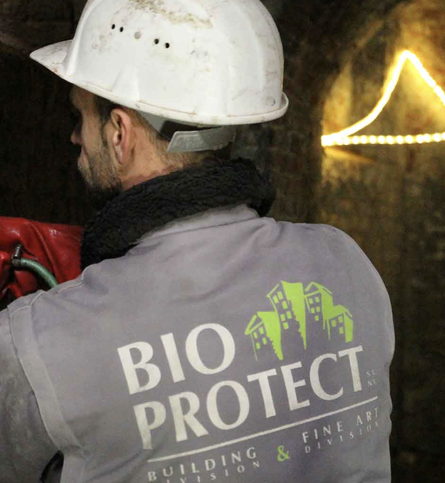 Technicien Bio-Protect en intervention sur chantier